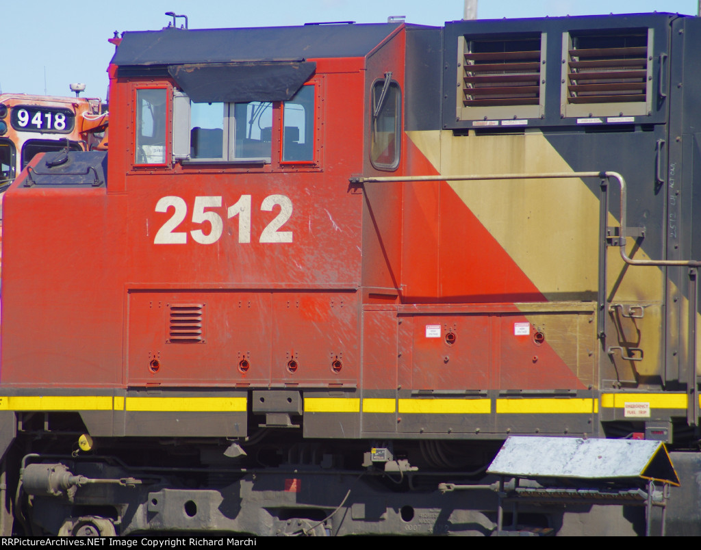 CN 2512